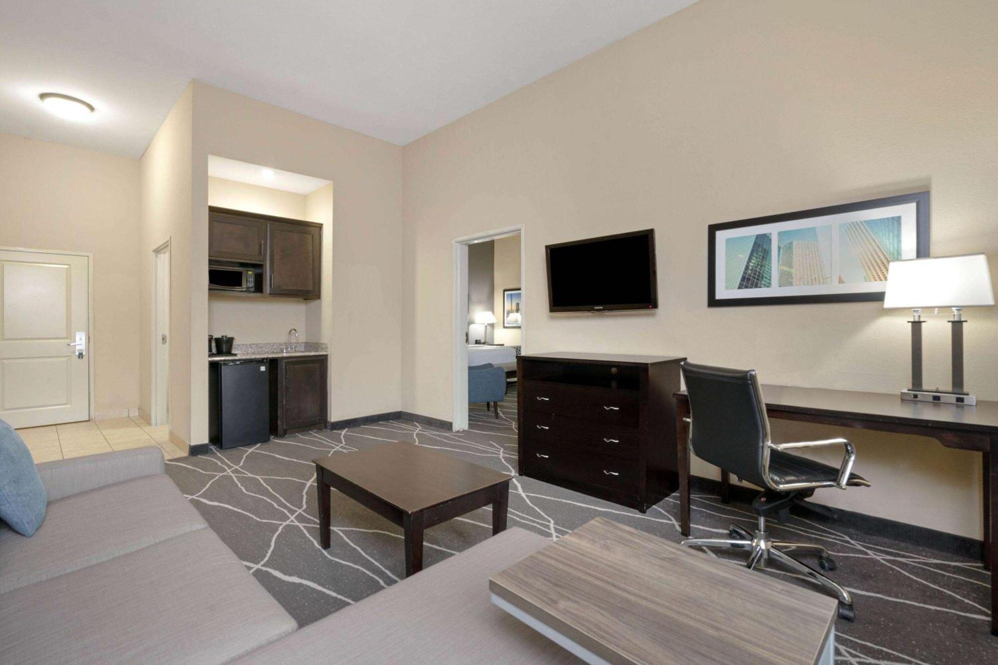 La Quinta By Wyndham Houston Energy Corridor Hotel Exterior foto