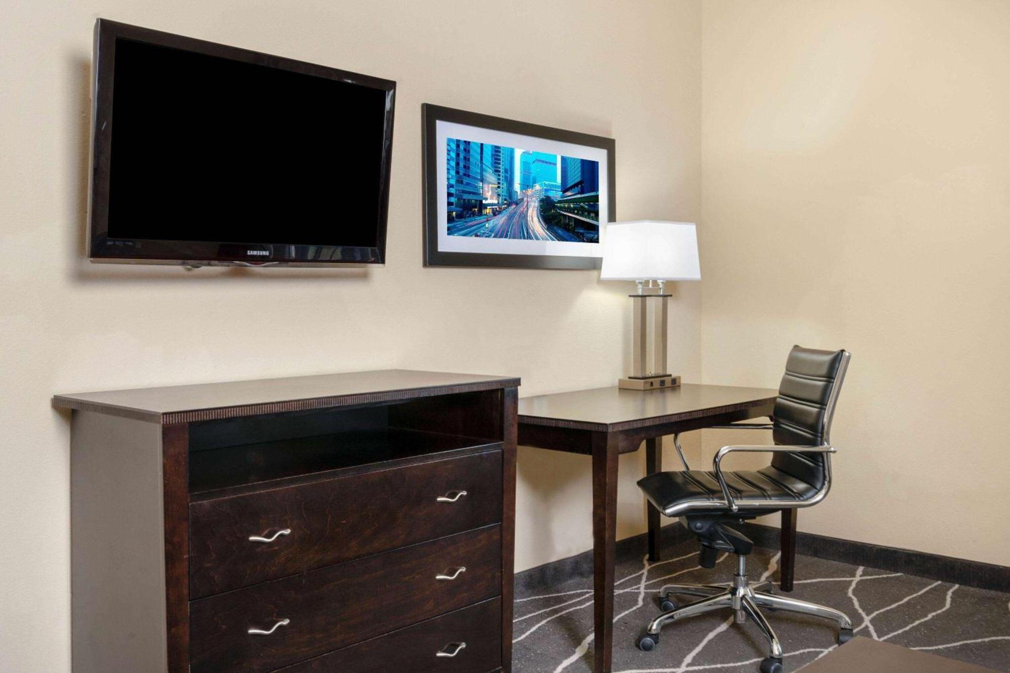 La Quinta By Wyndham Houston Energy Corridor Hotel Exterior foto