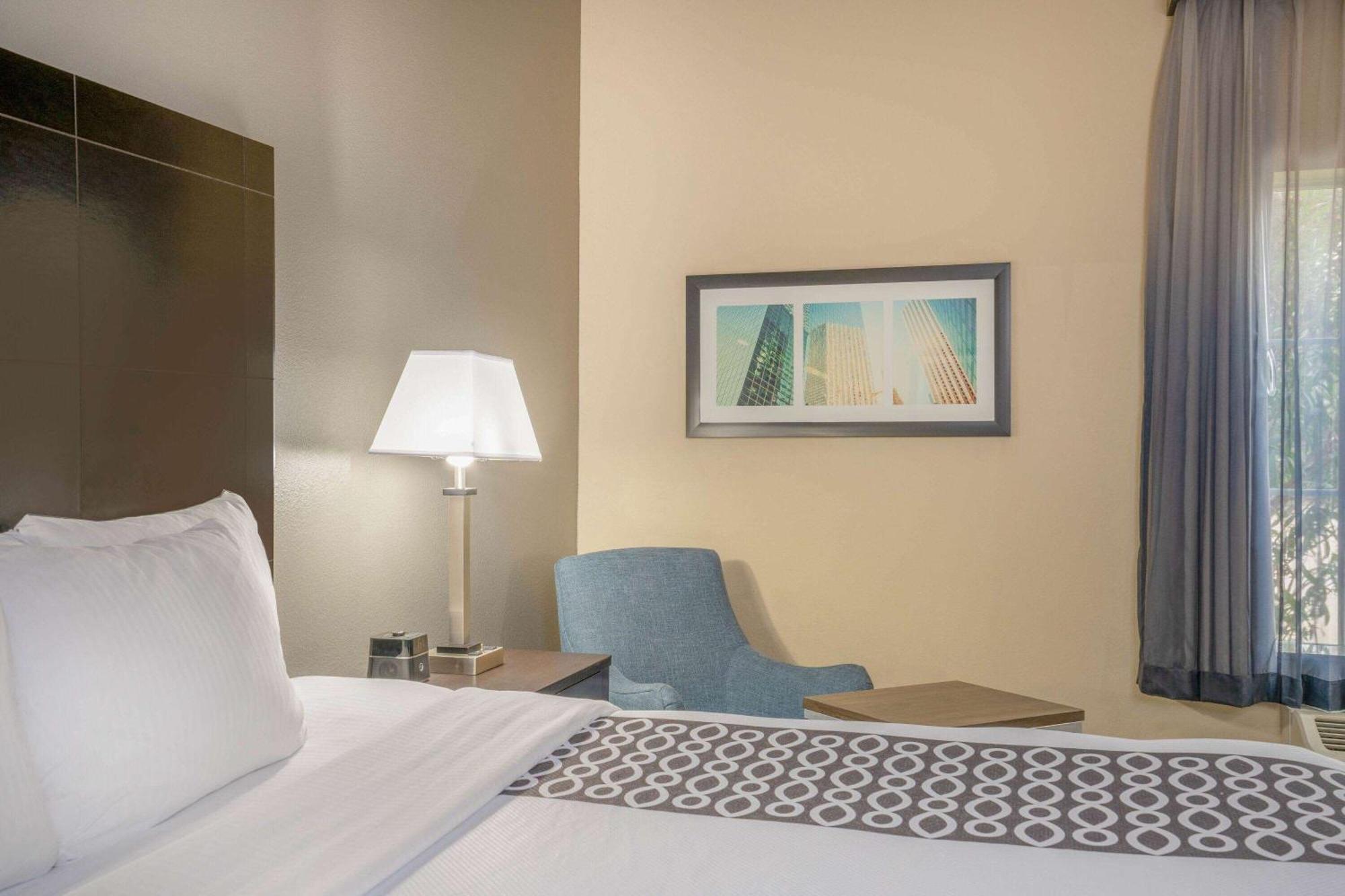 La Quinta By Wyndham Houston Energy Corridor Hotel Exterior foto