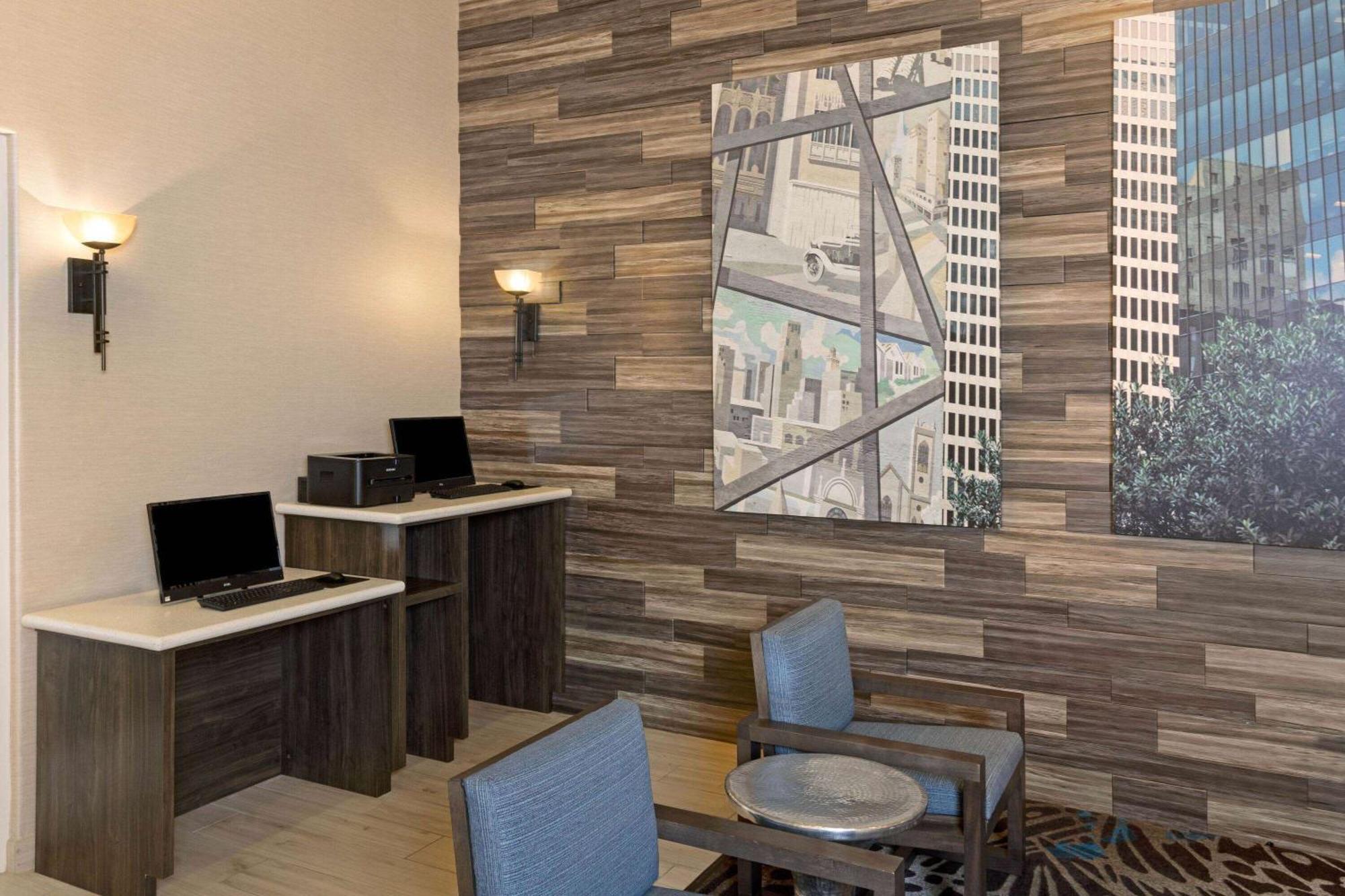 La Quinta By Wyndham Houston Energy Corridor Hotel Exterior foto