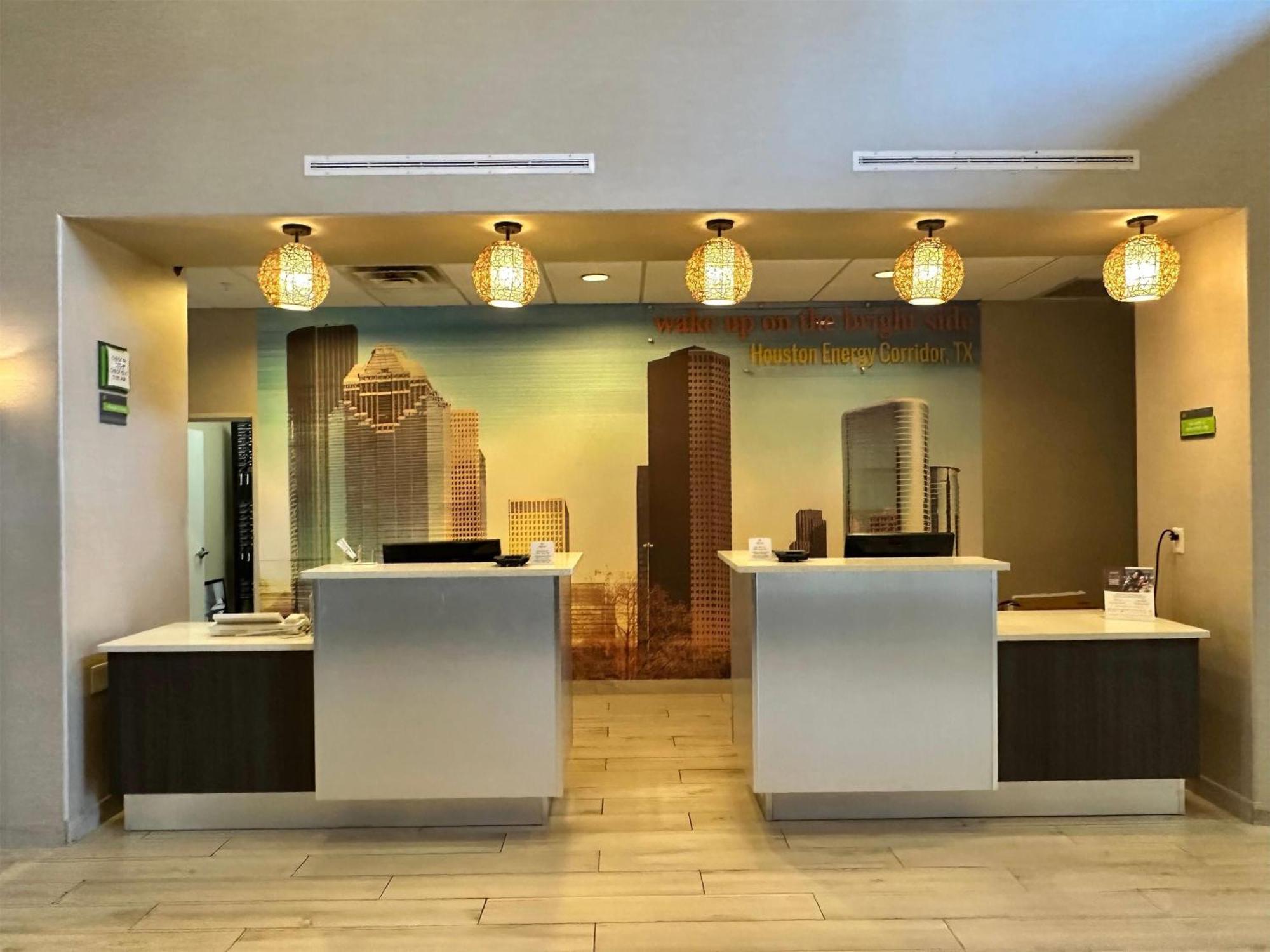 La Quinta By Wyndham Houston Energy Corridor Hotel Exterior foto